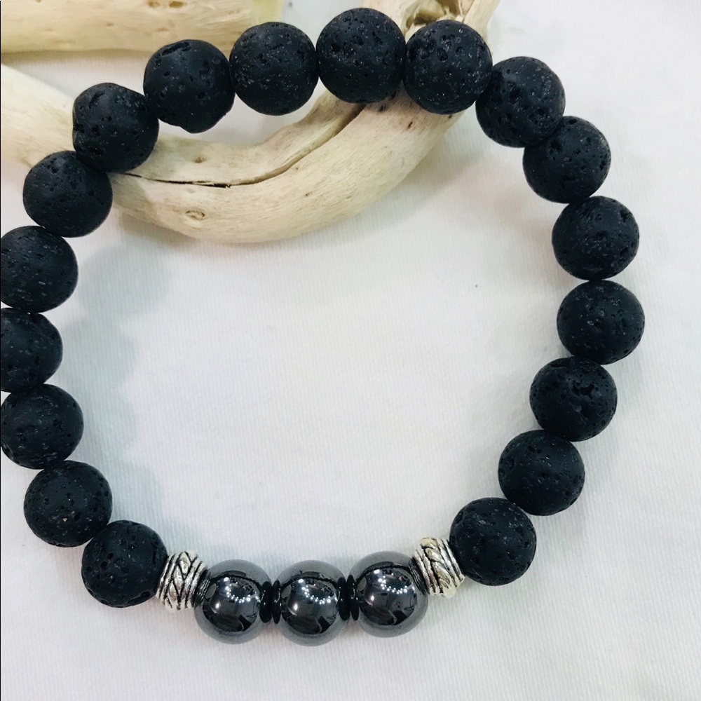 Men’s beaded bracelet